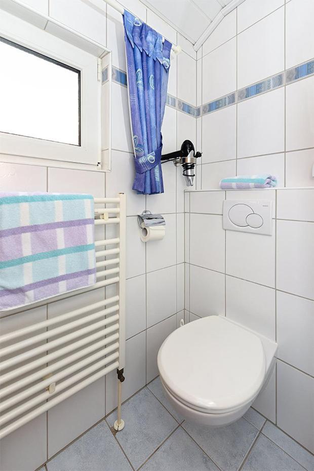 Ferienwohnungen Im Haus Nordseebrise Нойхарлингерзиль Экстерьер фото